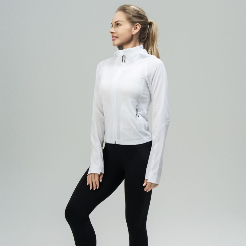 Moteriška žygių striukė su UV50 apsauga, atspari vandeniui ir vėjui, su nuimama gobtuvu, tamprus audinys