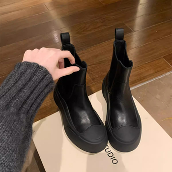Ghete Chelsea din piele naturală, căptușite cu fleece, talpă groasă din cauciuc, gambă mid-calf, vârf rotund, închidere slip-on