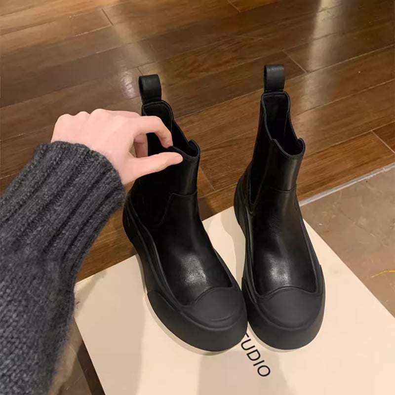 Ghete Chelsea din piele naturală, căptușite cu fleece, talpă groasă din cauciuc, gambă mid-calf, vârf rotund, închidere slip-on