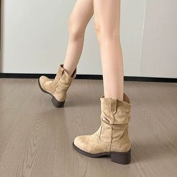 Botine femei până la calcaie medii cu toc gros, piele sintetică, vârf ascuțit, talpă din cauciuc