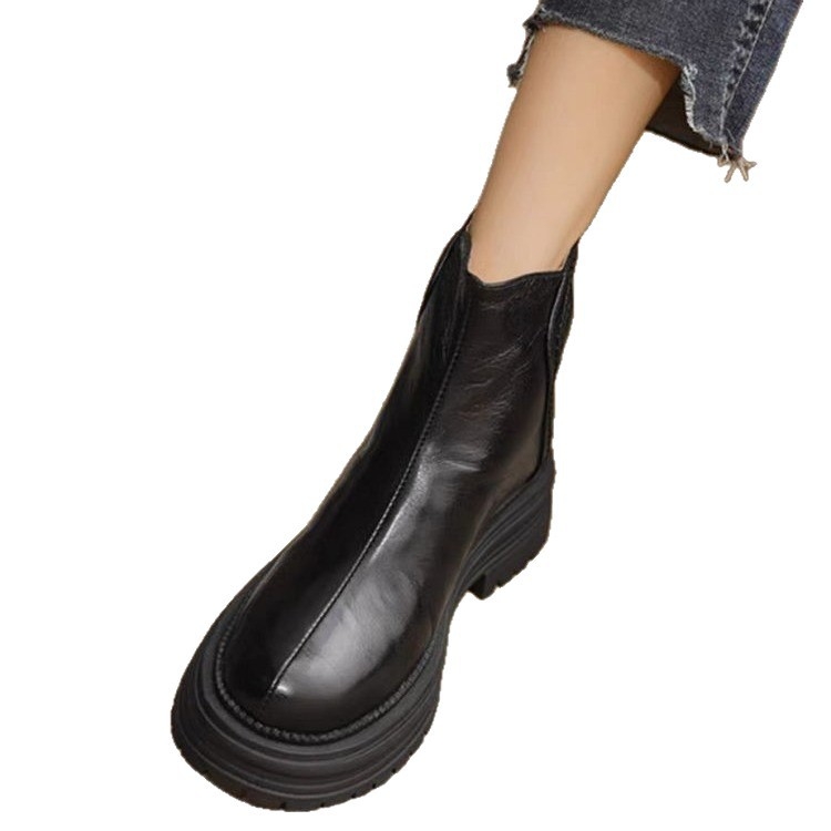 Botosei Martin pentru femei, exterior microfibră, gambă joasă, toc mediu 3–5 cm, fermoar dorsal, căptușeală pluș