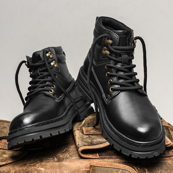 Pánske Martins topánky z kože pigskin, gumená podrážka, stredná výška topán, hrubý podpätok 3–5 cm, okrúhla špička, šnúrky vpredu