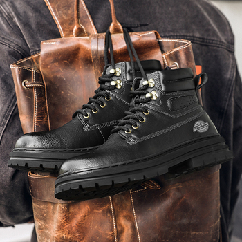 Pánske Martins topánky z kože pigskin, gumená podrážka, stredná výška topán, hrubý podpätok 3–5 cm, okrúhla špička, šnúrky vpredu