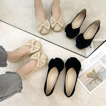 Lapos cipő, négyszögletes orrú, szatén felső, slip-on, alacsony sarok 1-3 cm, puha talp, mikroszálas bélés, PU talp, koreai stílus