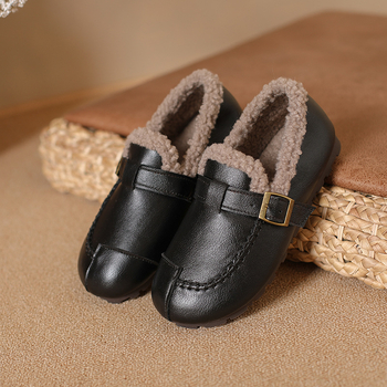 Női lapos cipő kerek orrú, műszálas plüss felsőrész, meleg bélés, gumi talp, középső sarok 3–5 cm, Velcro zárás