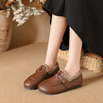 Női lapos cipő kerek orrú, műszálas plüss felsőrész, meleg bélés, gumi talp, középső sarok 3–5 cm, Velcro zárás