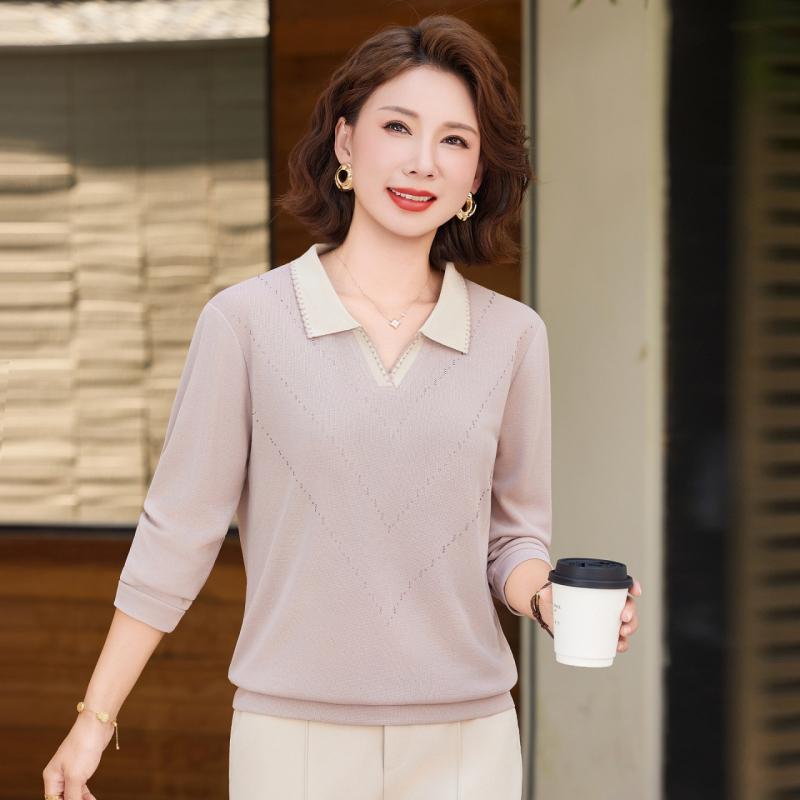 Dámske pletené tričko s dlhým rukávom a golierom; hlavným materiálom polyester 80–90%; sekundárny polyester ≤30%; bežná dĺžka 50–65 cm; štýl kancelársky/elegantný temperament