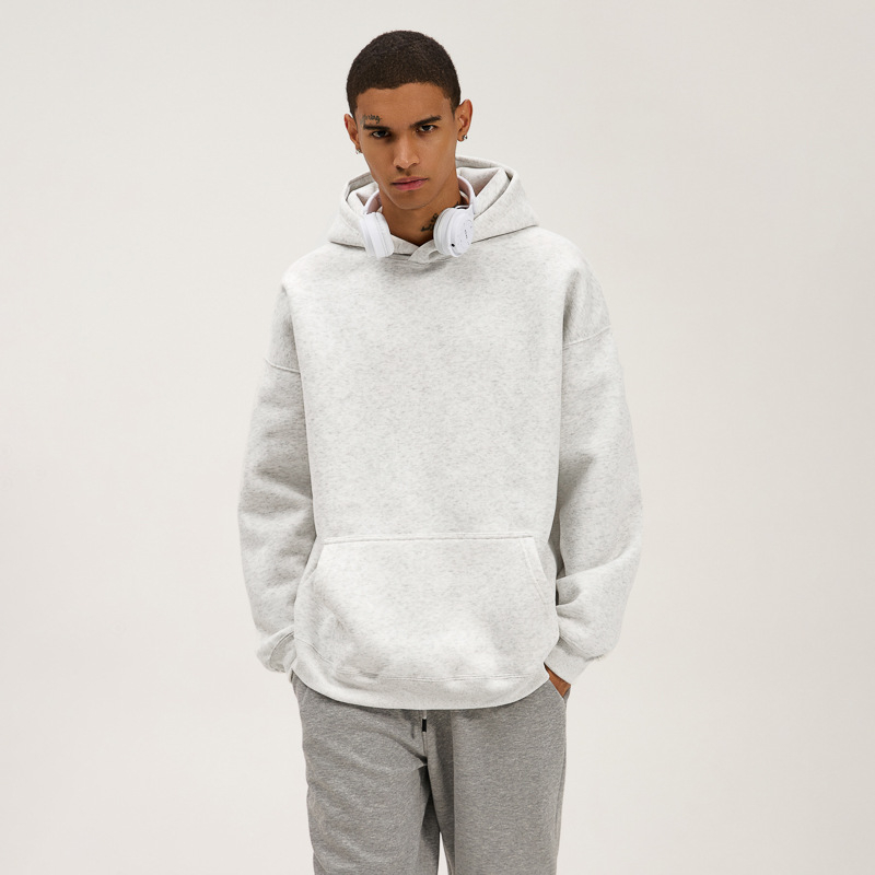 Худи суитшърт с качулка, 420 g тежест, дебела памучна смес (62,1% памук), дълги ръкави, 3D джобове с апликация, свободен силует