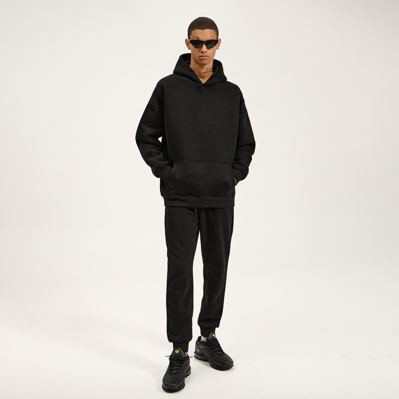 Худи суитшърт с качулка, 420 g тежест, дебела памучна смес (62,1% памук), дълги ръкави, 3D джобове с апликация, свободен силует