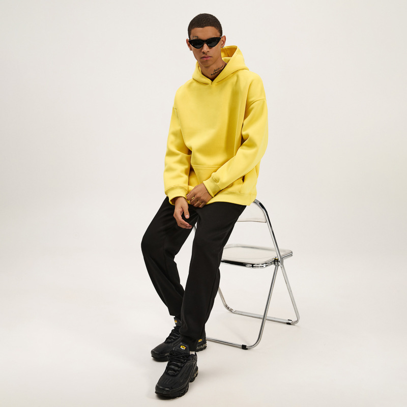 Худи суитшърт с качулка, 420 g тежест, дебела памучна смес (62,1% памук), дълги ръкави, 3D джобове с апликация, свободен силует