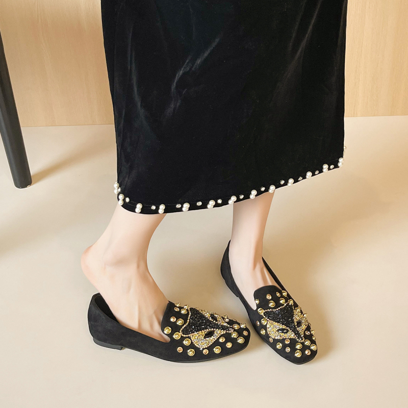 Ženske loaferice 925-3: okrugli vrh, semiš gornji dio, slip-on, gumeni đon, niski potpetica