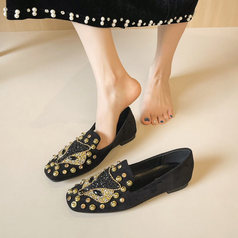 Ženske loaferice 925-3: okrugli vrh, semiš gornji dio, slip-on, gumeni đon, niski potpetica