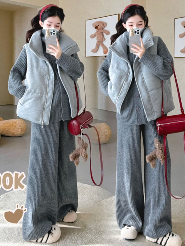 Tehotenský set: pletený kardigán s gombíkmi a nohavicový set; materiál: polyester s akrylom 30–50% a spandex <30% (uvedené 2025)