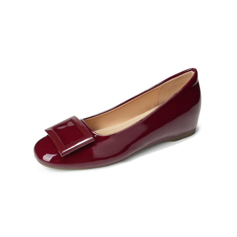 Mary Jane cipő – kerek orrú; mikroszálas felsőrész; mikroszálas bélés; slip-on; alacsony sarok (<3 cm)