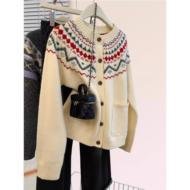 Cardigan s geometrijskim Fair Isle uzorkom, smjesa sintetičke ovčje vune i akrila, okrugli izrez, dugi rukavi, opušten kroj, gumbi u jednom redu