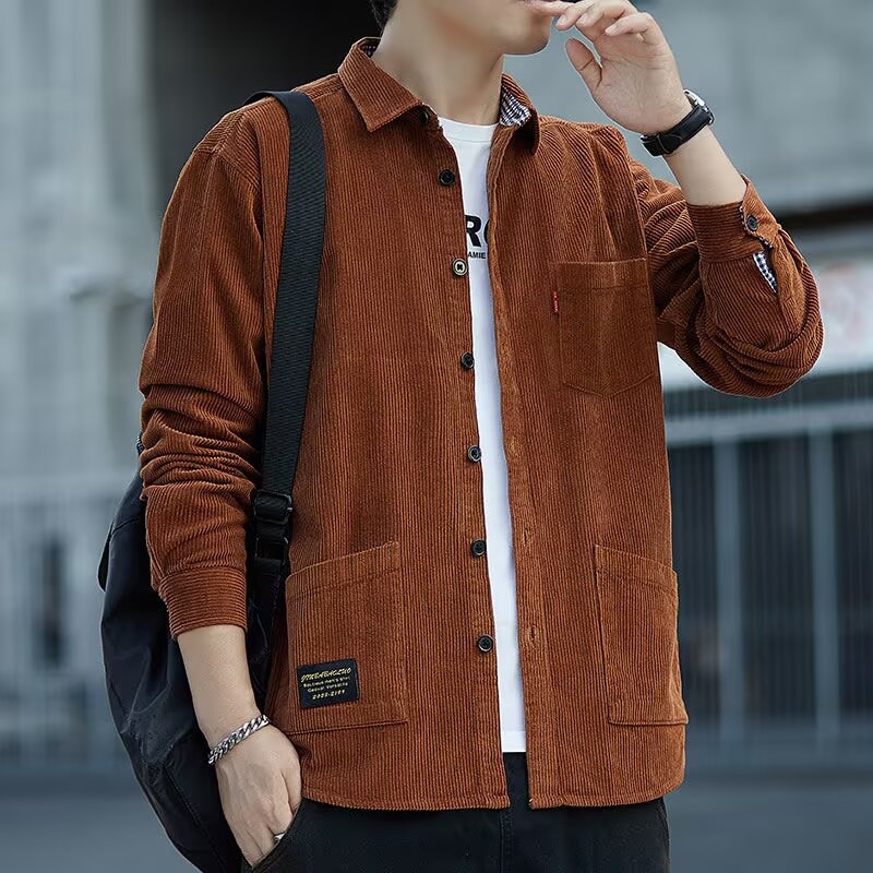 Muška corduroy košulja – širok kroj, fleece podstava, dugi rukavi, ovratnik turn-down, casual stil
