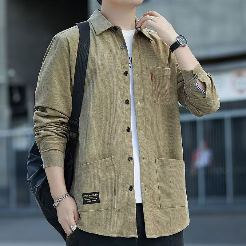 Muška corduroy košulja – širok kroj, fleece podstava, dugi rukavi, ovratnik turn-down, casual stil
