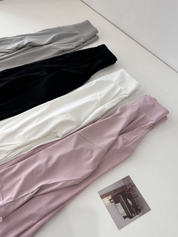 Moteriška lauko vėjo atspari striukė iš ice silk su UPF 50 — kvėpuojanti, ultra lengva, su aukšta apykakle