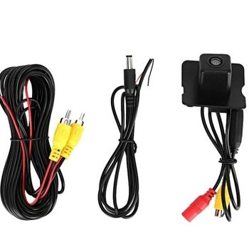 Zadná kamera pre spätné videnie, model JF-013, 12V, uhol zobrazenia 170°, rozlíšenie 520TVL, dvojcestný vstup videa