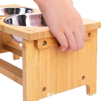 Drevený stojan na misky pre domáce zvieratá s vertikálnymi dvojitými miskami – kŕmiteľ pre mačky a psy (Wu ge yi)