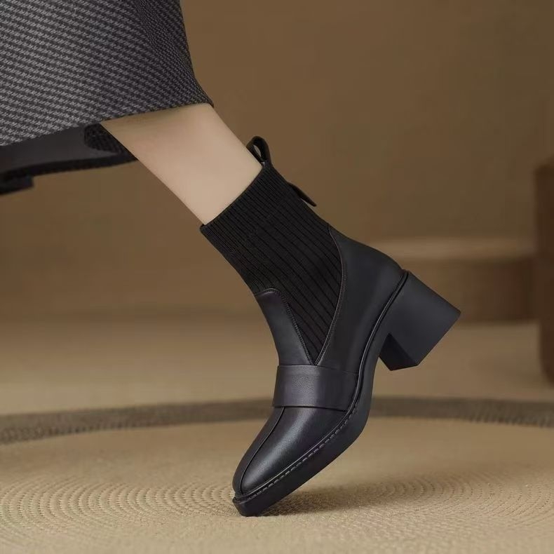 Női kötött bakancs, négyzetes orr, vastag sarok, középső sarok 3–5 cm, PU felső rész, középső szár