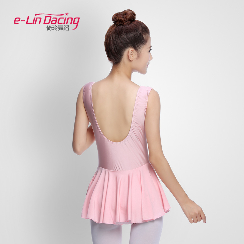 Dámske tanečné oblečenie - Spandex látka (80%), podšívka Milk Silk (80% polyester); vhodné pre balet, latino tance, ľudové tance a sálový tanec.