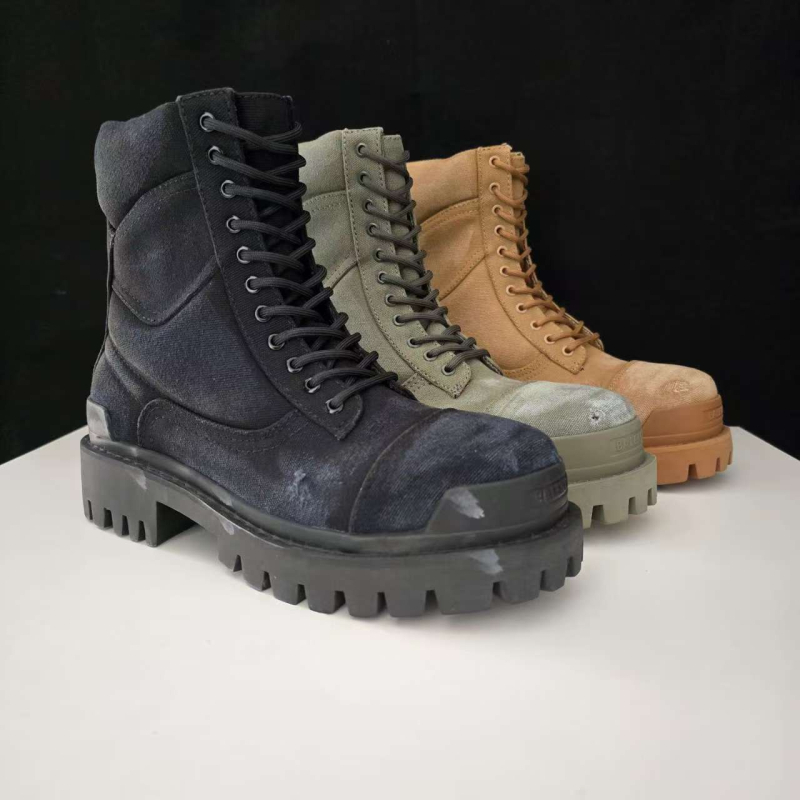 Martin topánky – distressed plátená vrchná časť, okrúhla špička, stredná výška lýtka, gumová podrážka, nepremokavé