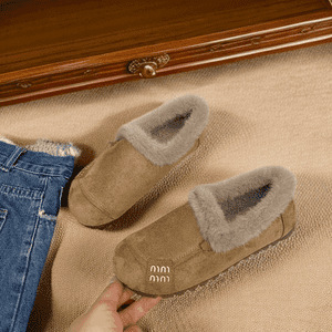 Loafers damă din velur, căptușeală din blană artificială, vârf rotund, slip-on, talpă plată