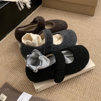 Mary Jane cipők mikroszálas felsőrésszel, négyszögletes orr, Velcro zárás, gumi talp