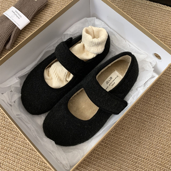 Mary Jane cipők mikroszálas felsőrésszel, négyszögletes orr, Velcro zárás, gumi talp