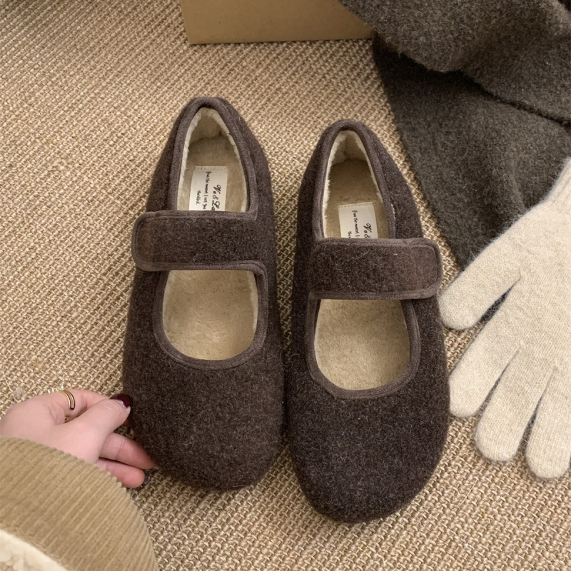 Mary Jane cipők mikroszálas felsőrésszel, négyszögletes orr, Velcro zárás, gumi talp