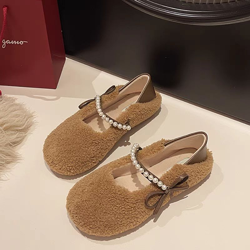 Pantofi pentru femei Bean Shoes din lână de oaie, căptușeală PU, vârf rotund, toc mic 1–3 cm, închidere cu o cataramă, talpă din cauciuc