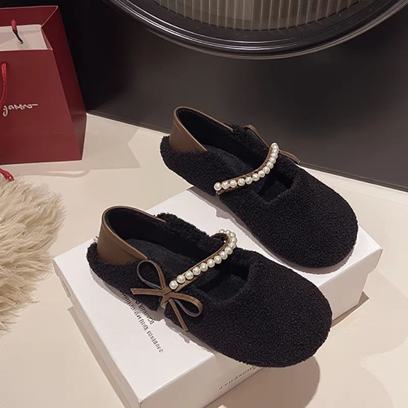 Pantofi pentru femei Bean Shoes din lână de oaie, căptușeală PU, vârf rotund, toc mic 1–3 cm, închidere cu o cataramă, talpă din cauciuc