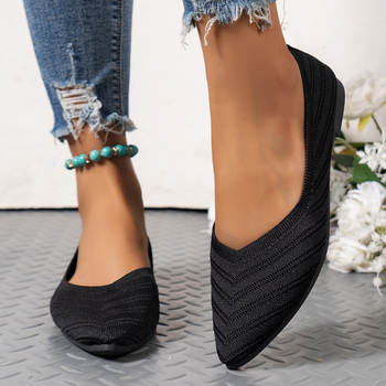 Női mokaszsinok, hegyes orrú, pamut felsőrész, PU talpbetét, alacsony sarka 1–3 cm, slip-on