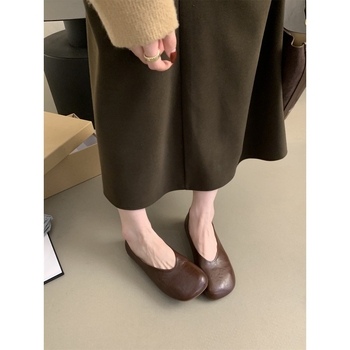 Női slip-on lapos cipő, kerek orr, mikro-szálas felsőrész, gumitalp, alacsony sarok 1-3 cm, koreai retro stílus