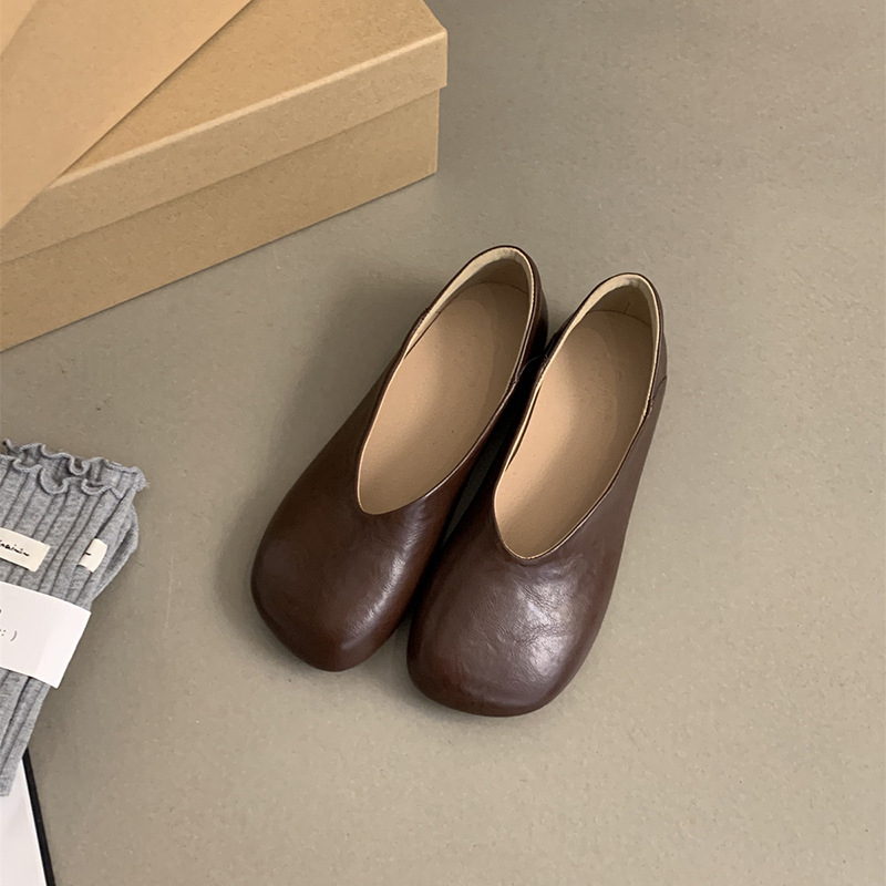 Női slip-on lapos cipő, kerek orr, mikro-szálas felsőrész, gumitalp, alacsony sarok 1-3 cm, koreai retro stílus