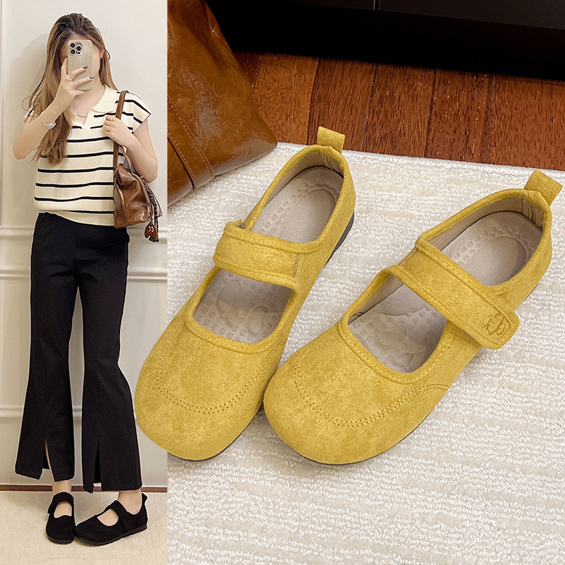 Mary Jane cipő, kerek orrú, mongol velúr felsőrész, alacsony sarok 1–3 cm, Slip-On