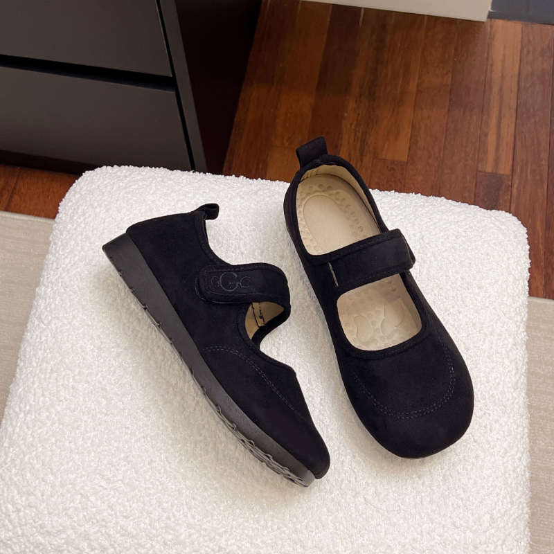 Mary Jane cipő, kerek orrú, mongol velúr felsőrész, alacsony sarok 1–3 cm, Slip-On
