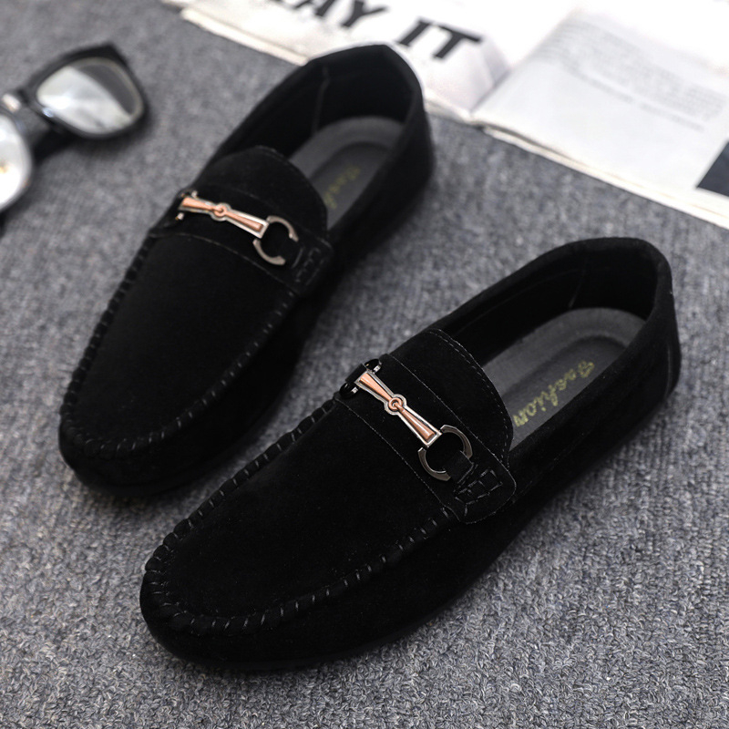 Pánske loafers z kože, okrúhla špička, gumová podrážka, slip-on dizajn, nízky podpätok