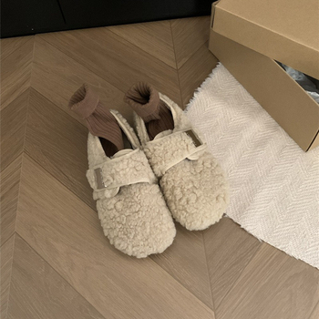 Dámske semišové loafers s Velcro zapínaním, vnútro vyložené umelým krátkym plyšom, okrúhla špička, nízky členok, gumová podrážka, korejský štýl