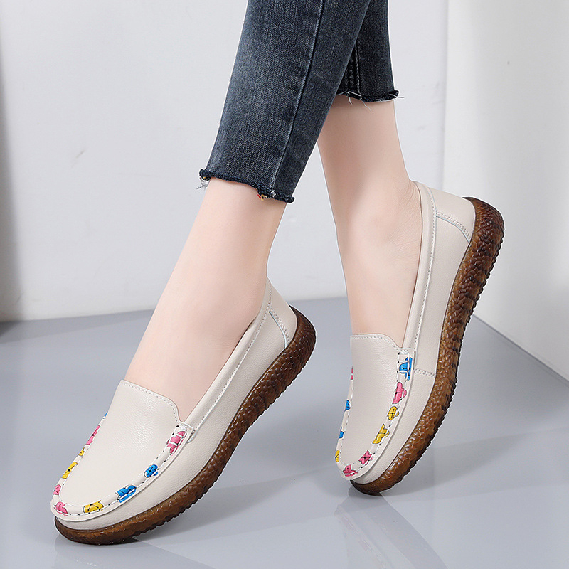 Loafers dama cu imprimeu floral – vârf rotund, partea superioară din piele de vițel în două straturi, toc mic 1–3 cm, talpă PVC