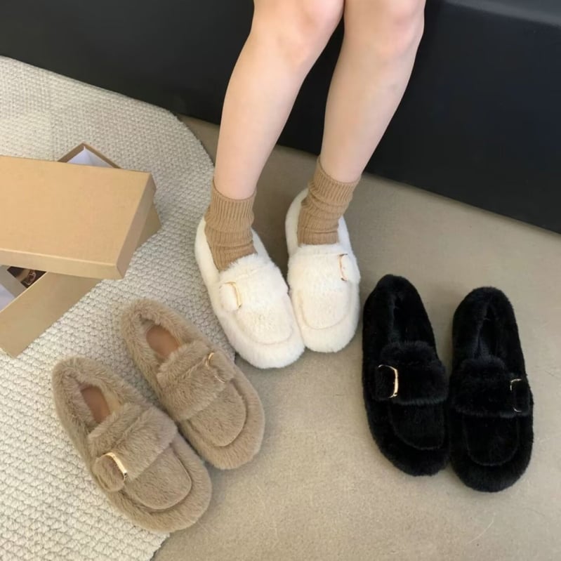 Dámske chlpaté slip-on topánky – velúr vrchná časť, umele kožušiny podšívka, EVA vložka, gumová podrážka, nízky podpätok 1–3 cm