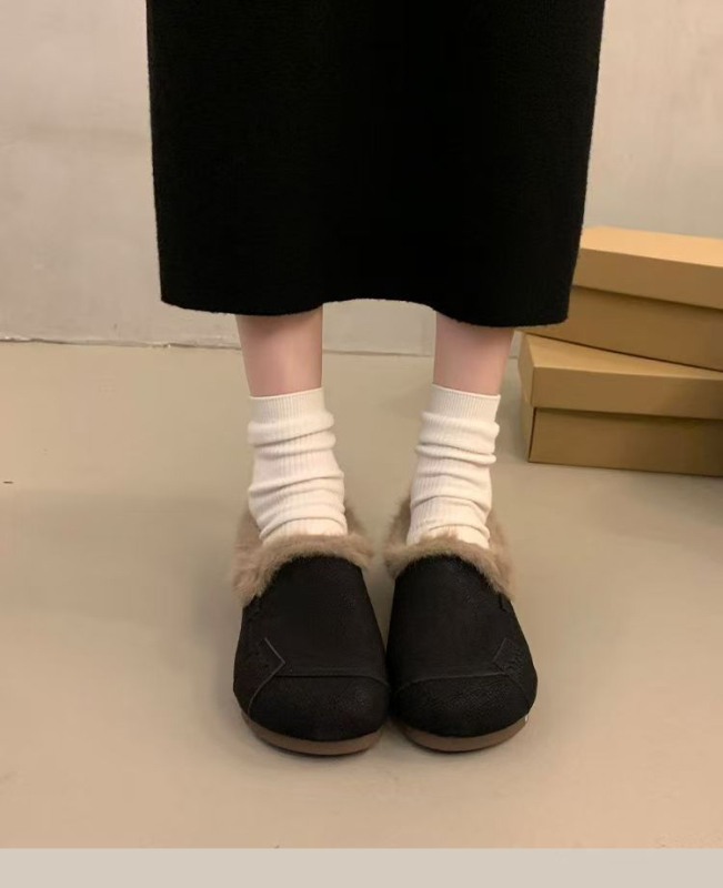 Zimné dámske loafers s velúrovým zvrškom, vložka z umelej krátkej plyše, Slip-On, nízky horný diel, gumová podrážka