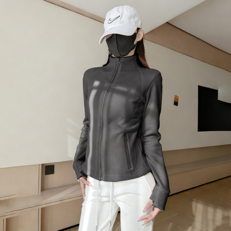 Dvojstranný velúr s stojacim golierom a zipsom, stredná dĺžka, hrubý fleece, dámsky