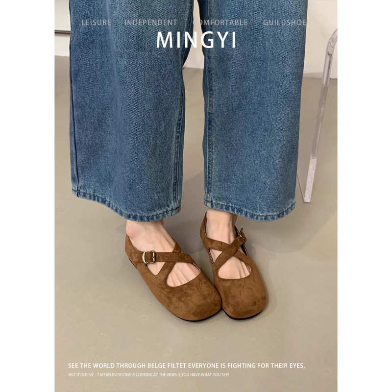 Dámske Mary Jane topánky, okrúhla špička, semišový vršok, prekrížené remienky s elastickým zapínaním, nízky podpätok