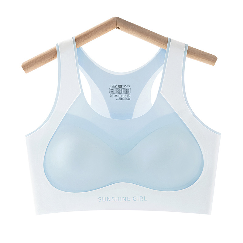 Dievčenská športová podprsenka, antibakteriálna, bezšvová, plné košíky s tenkou bavlnenou výstelkou, hlavný materiál nylon, podšívka 80% nylon/20% spandex, pevné dvojité ramienka