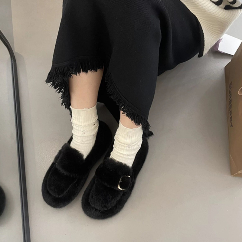 Γυναικείες γούνινες slip-on παντόφλες για τον χειμώνα, επένδυση shearling, παχιά σόλα καουτσούκ, PU επάνω μέρος