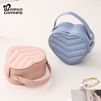 Cutie pentru bijuterii - în formă de inimă, portabilă pentru călătorii; Casegrace sp01350, material Cortex, duritate: tare, model solid