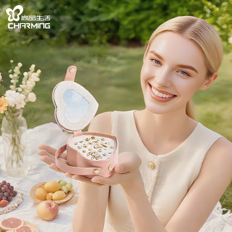 Cutie pentru bijuterii - în formă de inimă, portabilă pentru călătorii; Casegrace sp01350, material Cortex, duritate: tare, model solid