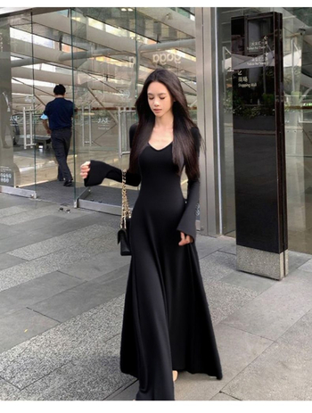 Korejski stil: duga pletena haljina s V izrezom, dugi rukavi, elastičan pojas, uska duga suknja koja prianja uz bokove